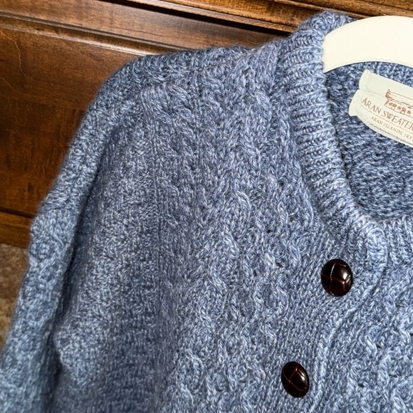 Aran sweater market Irish wool blue chunky knit cardigan sweater XL runs small - Picture 6 of 16